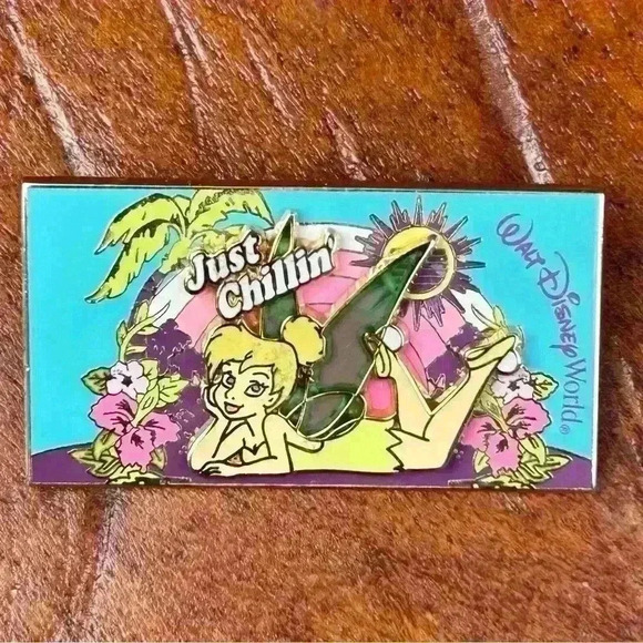 Tinker Bell Disney Trading Pin Just Chillin 2007 - Picture 1 of 5